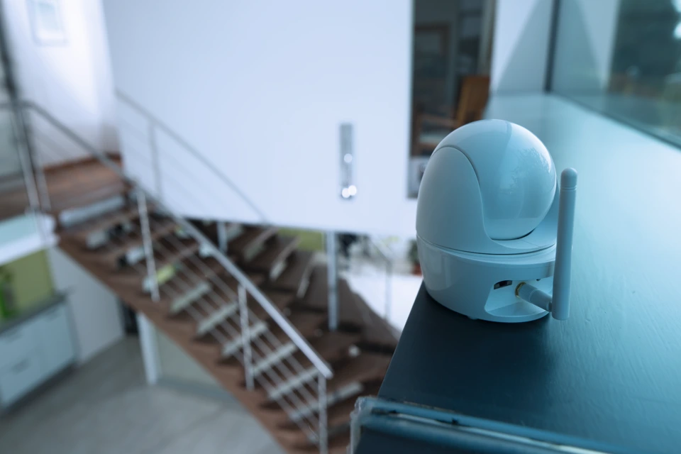 ABUS Smart Security World WiFi intérieur caméra orientable/inclinable