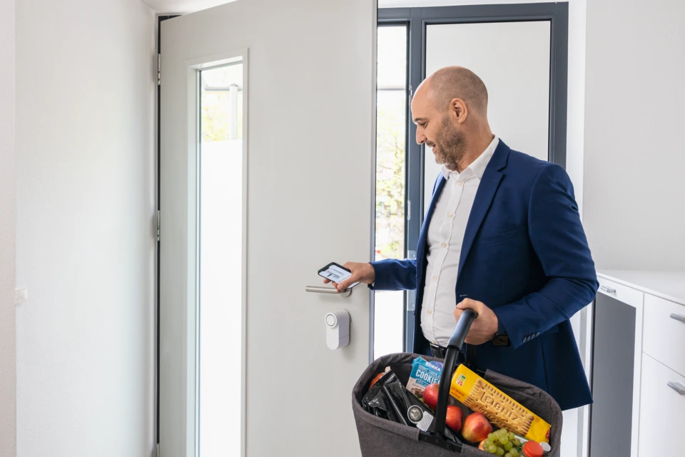 LOXERIS One Smartes Türschloss